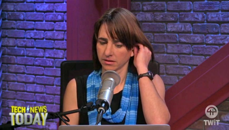 Looks like Two Ton Tonya isn't the only scarf-wearing humanoid at TWiT anymore.
